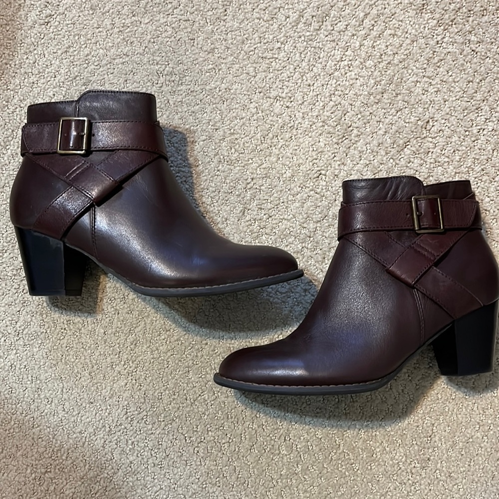 Vionic Allison Bootie